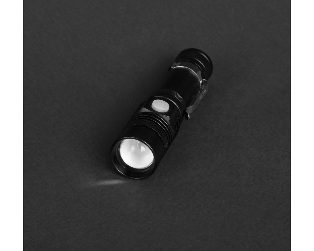 Ліхтарик Focus, TM Discover — Чорний