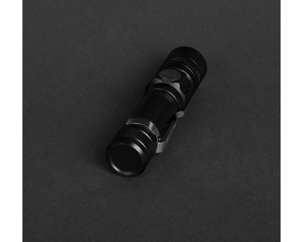 Ліхтарик Focus, TM Discover — Чорний